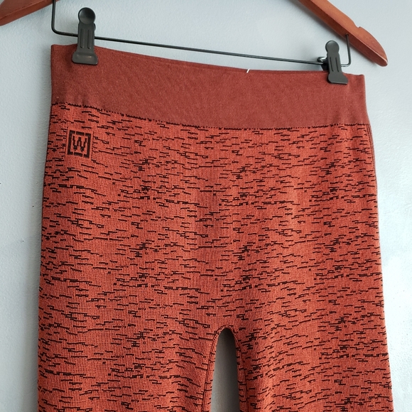 NIB, WOLFORD, ORANGE BLACK ZIPPER LEGGINGS M,L - Picture 3 of 15